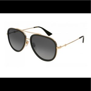 Gucci Black and Gold Aviator Polarized Sunglasses Women’s NEW